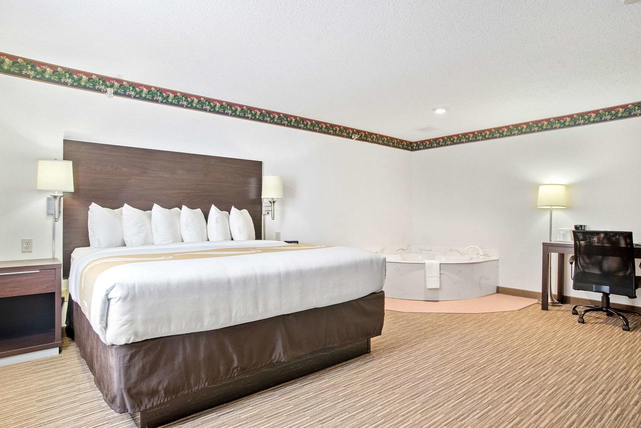 Quality Inn Near Mount Rushmore - thumb 7