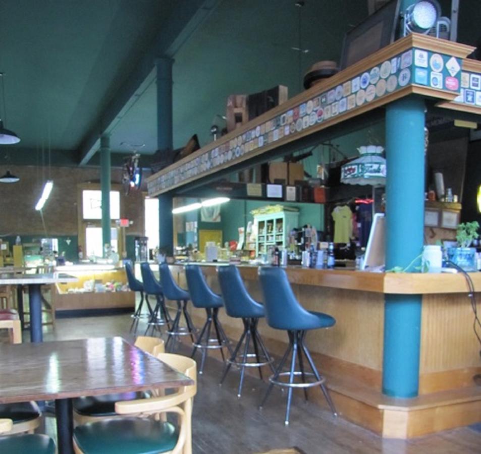 Deadwood Dick's Hotel - thumb 2