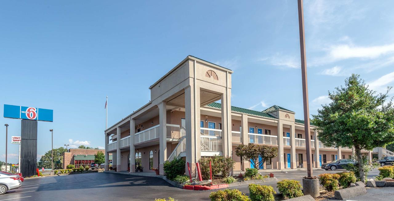 Motel 6 Kingsport Tri-City/I-81exit 59 - thumb 0