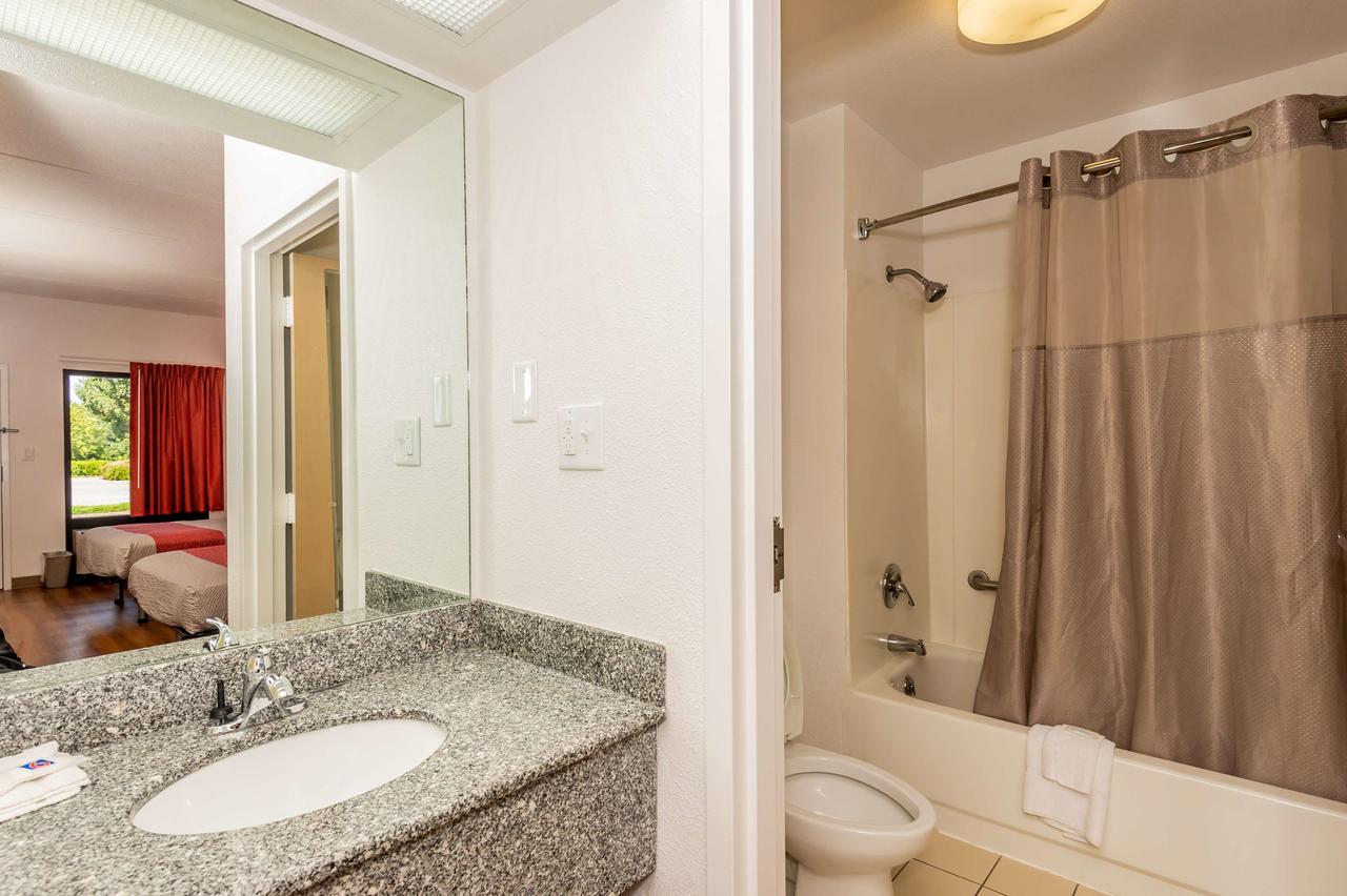 Motel 6 Kingsport Tri-City/I-81exit 59 - thumb 24