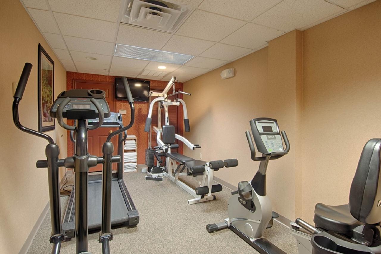 Bearskin Lodge On The River - thumb 24