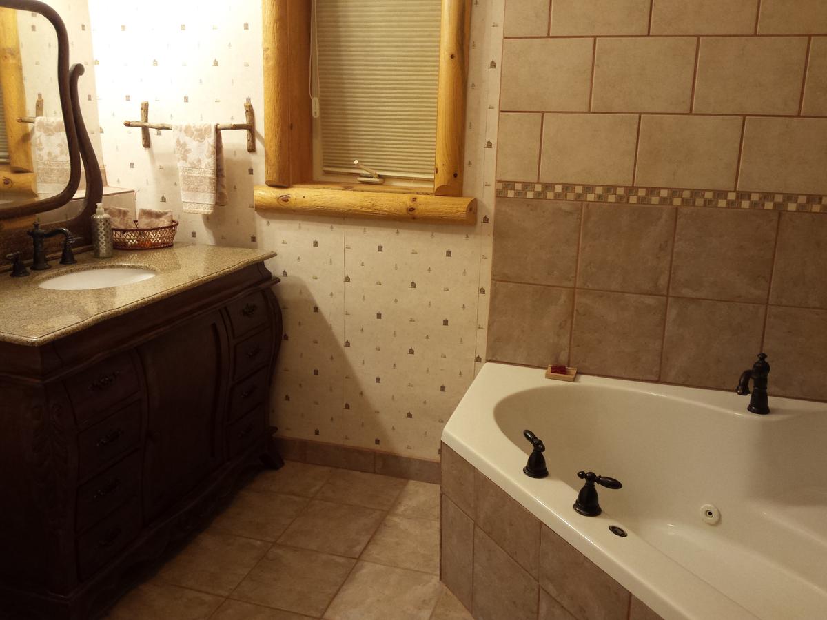 Sunlit Oasis - thumb 14