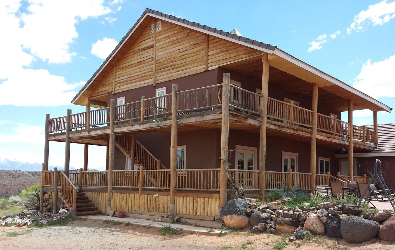 Sunlit Oasis - thumb 20