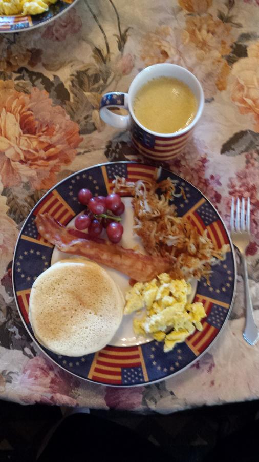 Sunlit Oasis - thumb 1