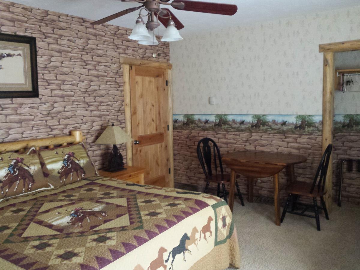 Sunlit Oasis - thumb 3