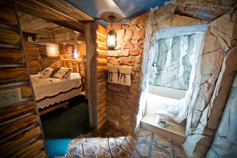 The Anniversary Inn - South Temple - thumb 6