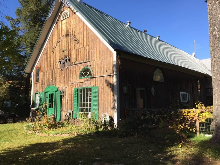 Ye Olde Barn - thumb 0