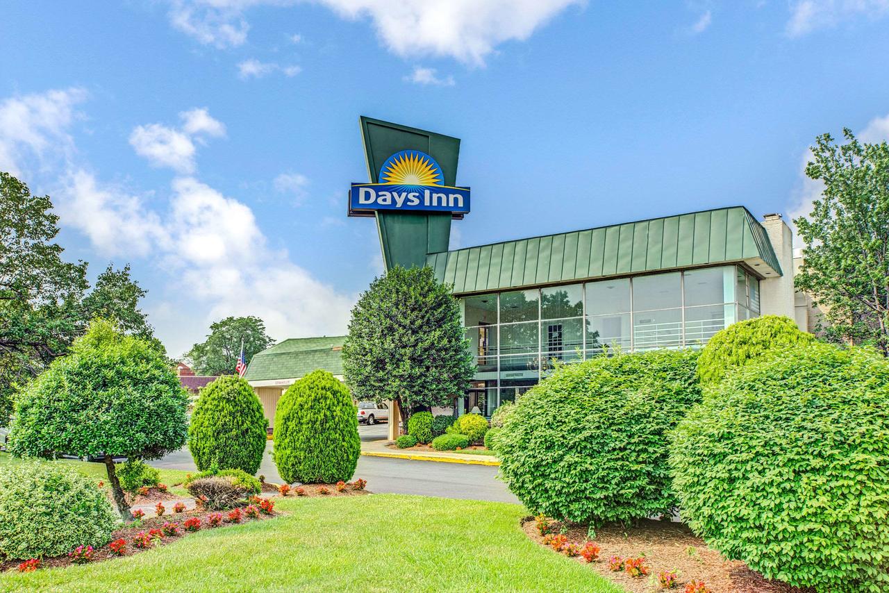 Days Inn By Wyndham Arlington/Washington DC - thumb 0
