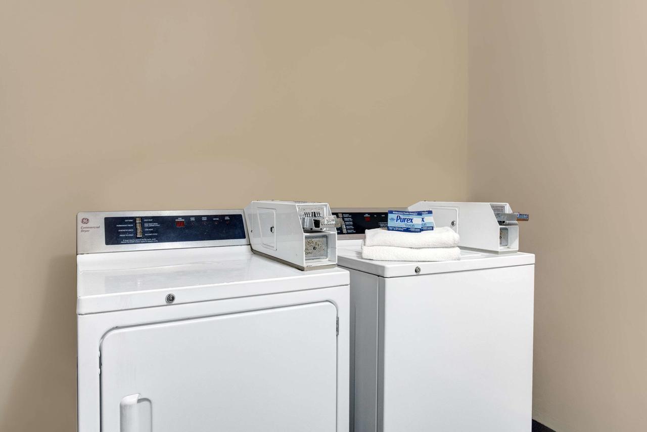 Super 8 By Wyndham Williamsburg/Historic Area - thumb 12