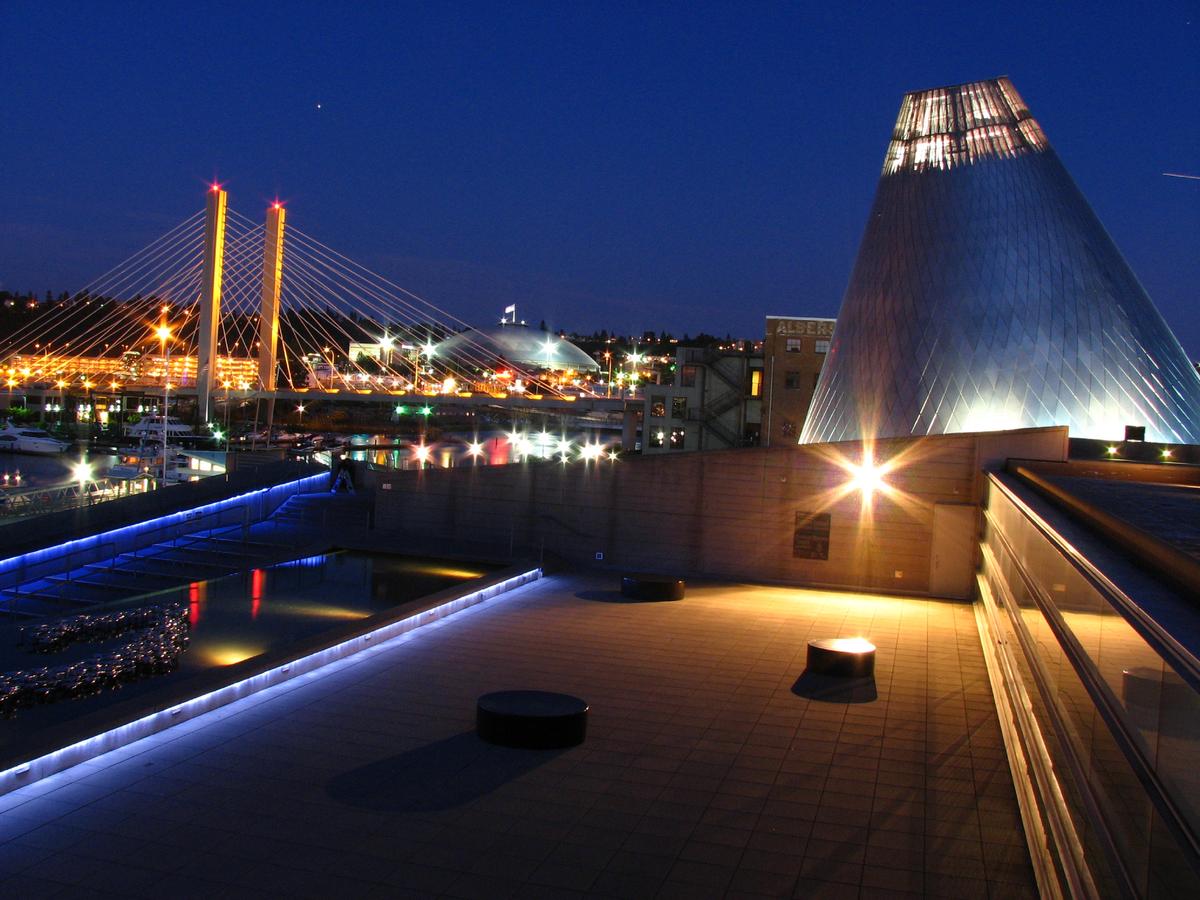 Holiday Inn Express & Suites Tacoma Downtown - thumb 2