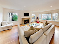 346 West Kinnear Place Home Hotels Find