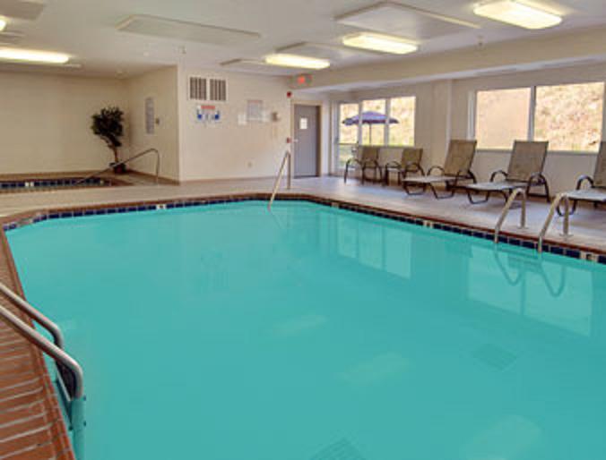 Super 8 By Wyndham Huntington WV - thumb 4