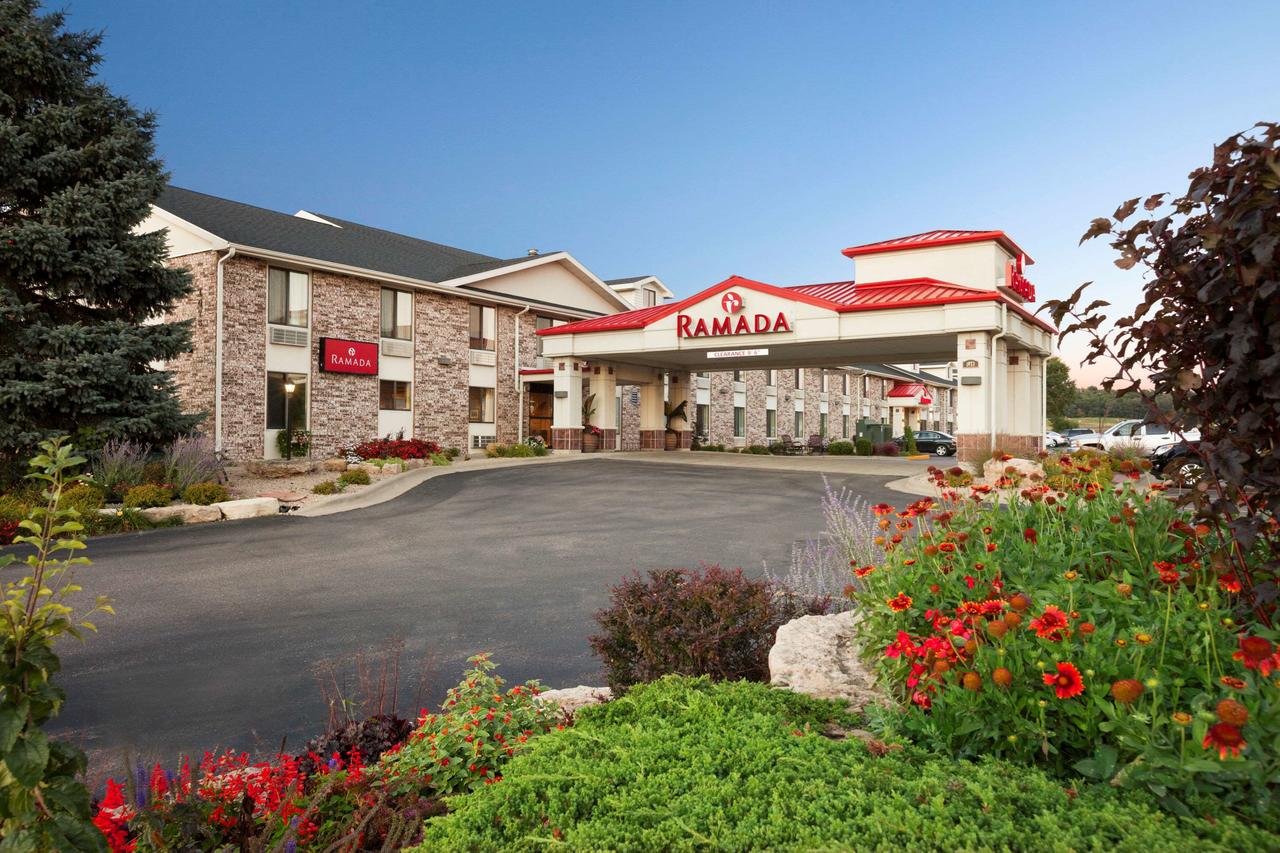 Ramada By Wyndham Wisconsin Dells - thumb 3