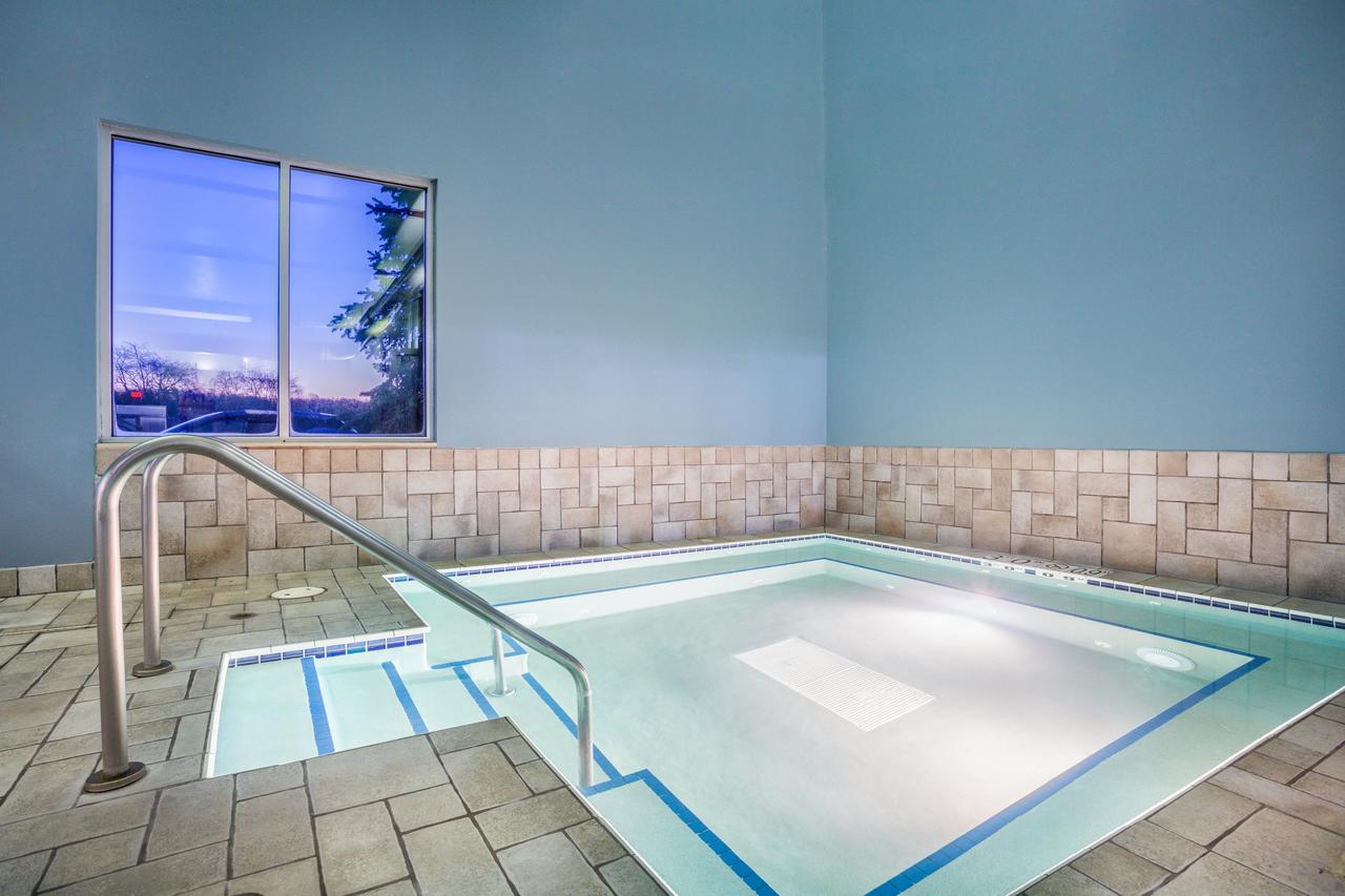 Holiday Inn Express Wisconsin Dells - thumb 39