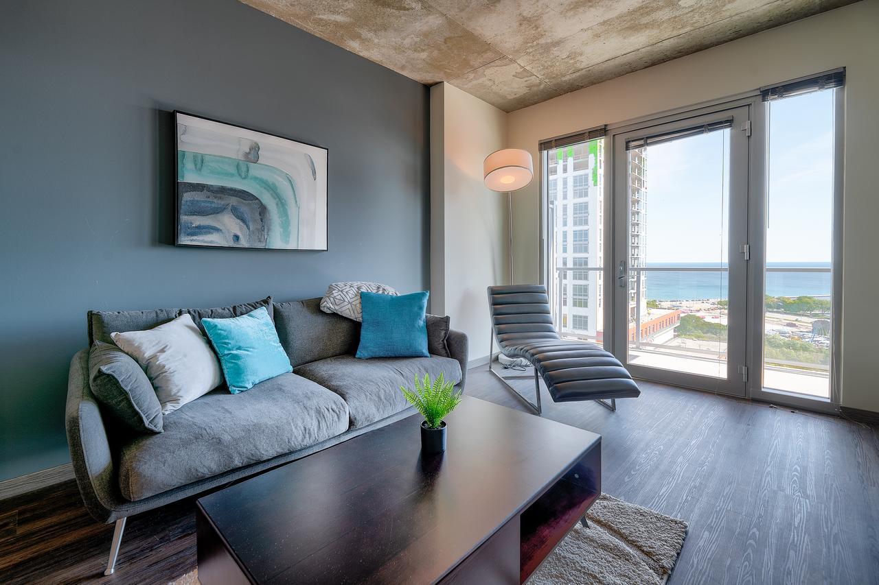 Lake Michigan Lux Apartments By Barsala - thumb 16