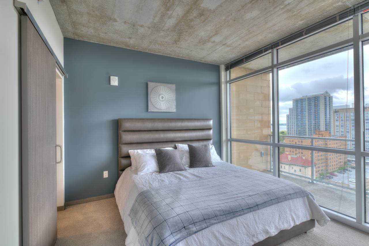 Lake Michigan Lux Apartments By Barsala - thumb 13