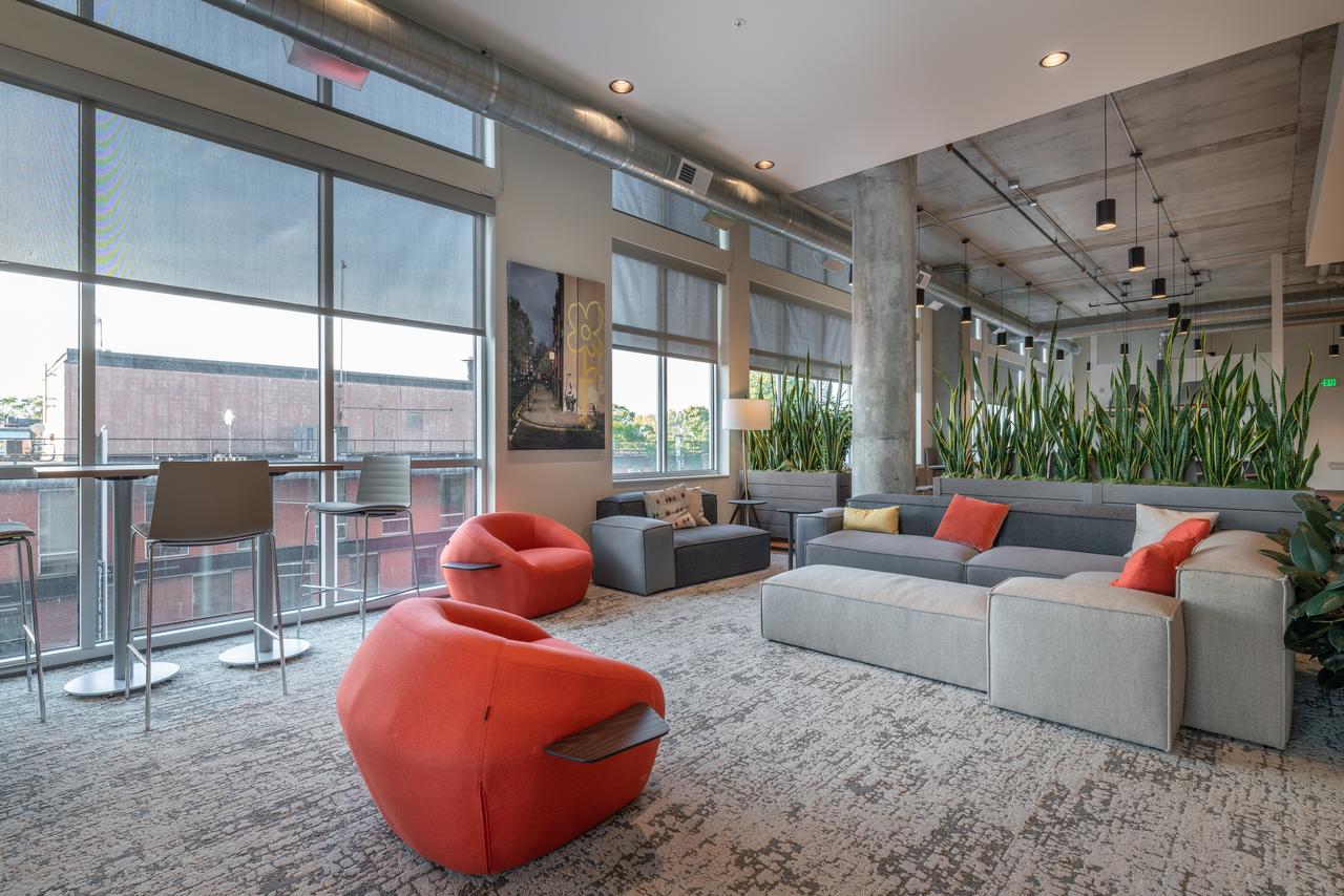 Lake Michigan Lux Apartments By Barsala - thumb 2