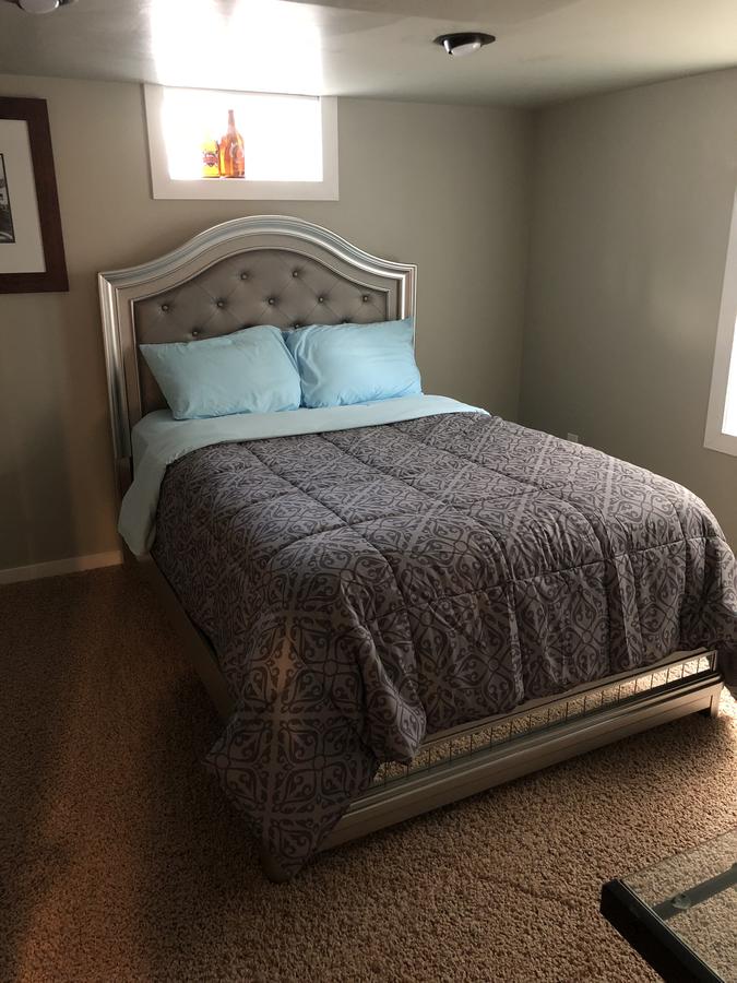 Walk To Lambeau Field In Green Bay! Only 6 Blocks Away - thumb 13