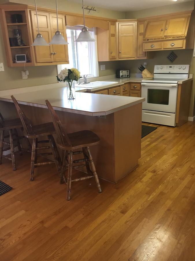 Walk To Lambeau Field In Green Bay! Only 6 Blocks Away - thumb 14