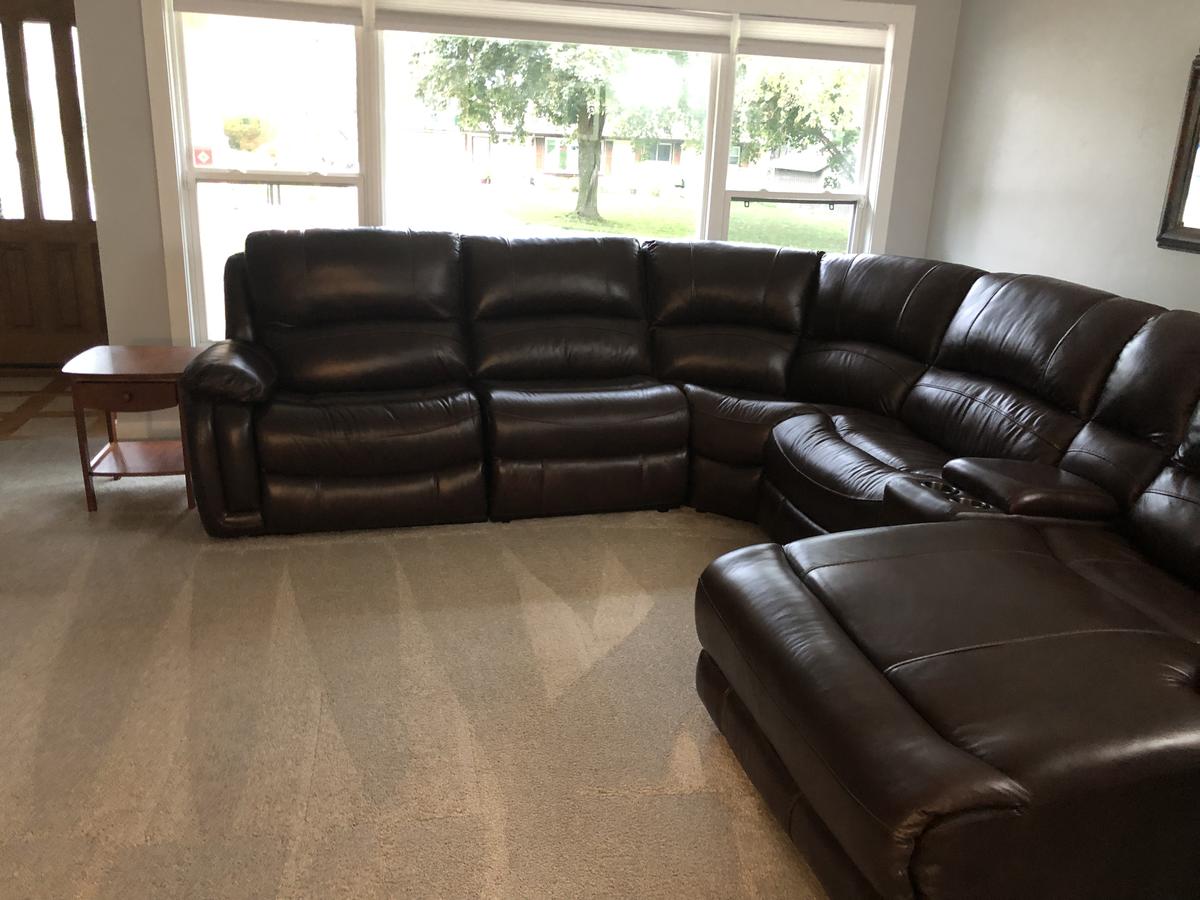 Walk To Lambeau Field In Green Bay! Only 6 Blocks Away - thumb 0