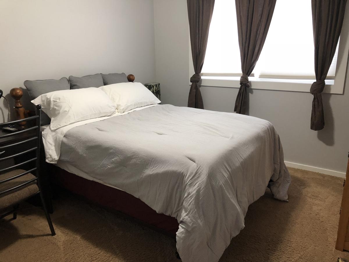 Walk To Lambeau Field In Green Bay! Only 6 Blocks Away - thumb 10