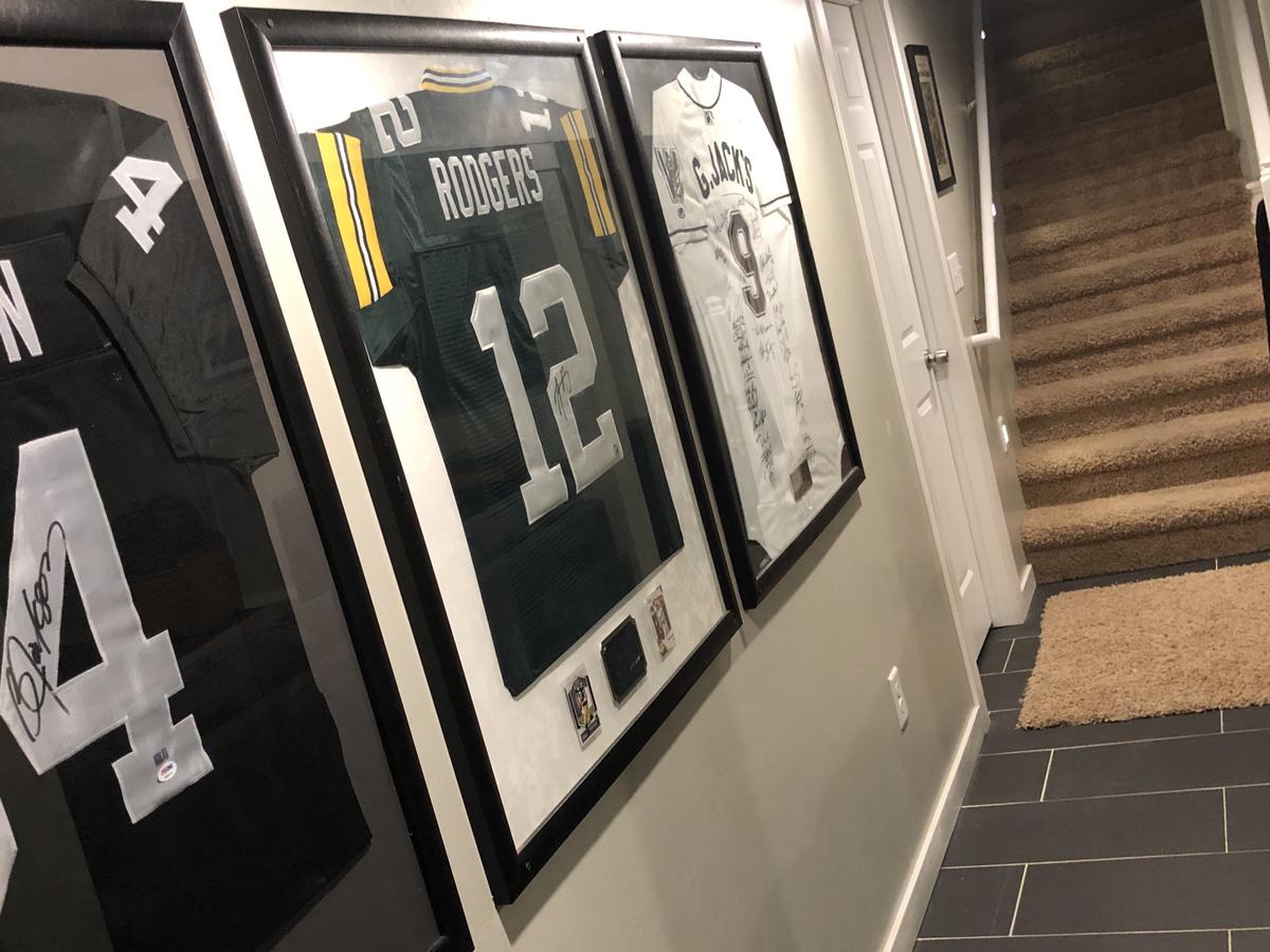 Walk To Lambeau Field In Green Bay! Only 6 Blocks Away - thumb 7