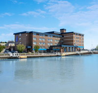 The Harborview - Hotels Find