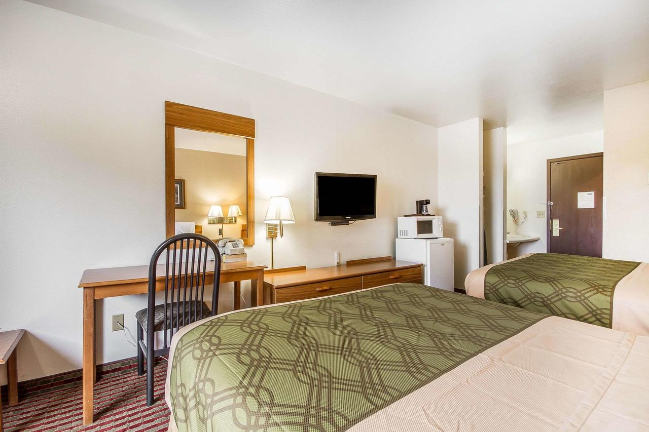 Rodeway Inn & Suites Wisconsin Madison-Northeast - thumb 2