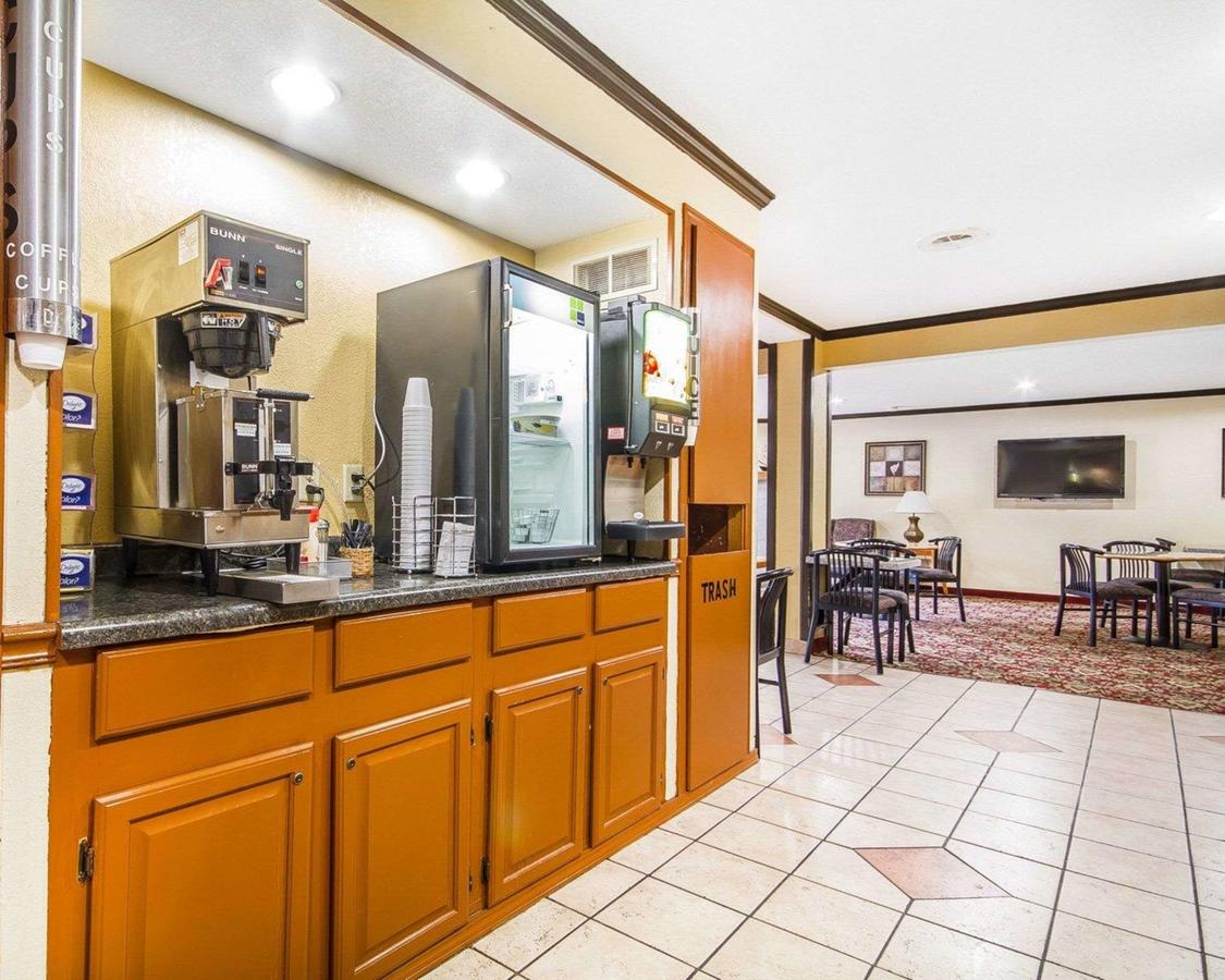 Rodeway Inn & Suites Wisconsin Madison-Northeast - thumb 24