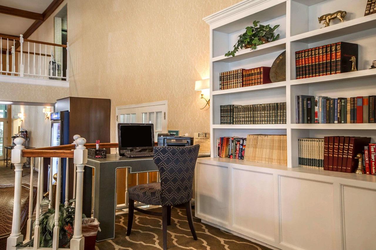 Comfort Suites Appleton Airport - thumb 43