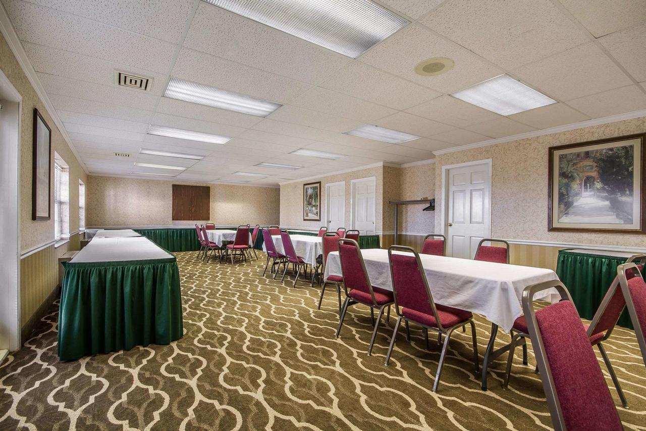 Comfort Suites Appleton Airport - thumb 23