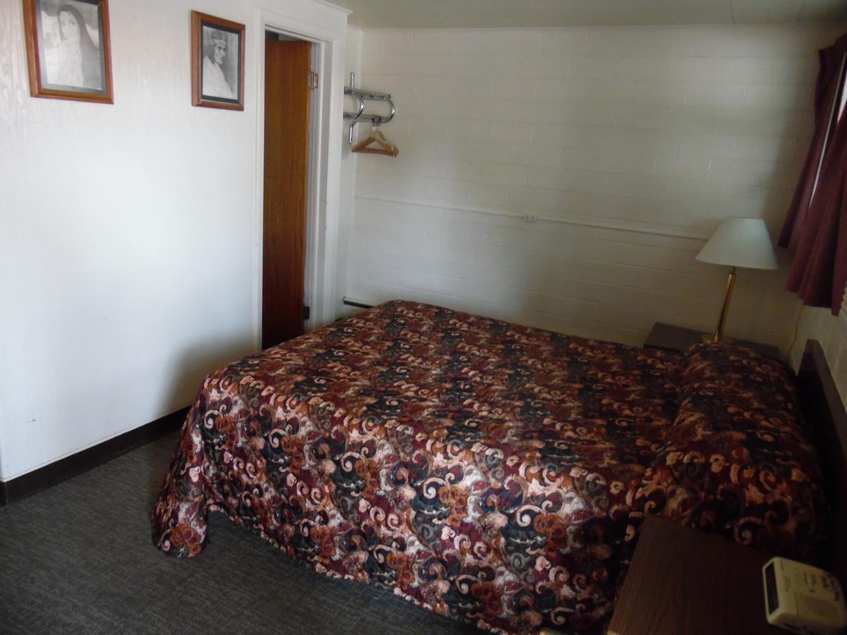 Yellowstone Motel - thumb 25