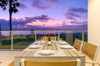 5115 04 - Ocean Beachfront Villa 4 Hotels Find