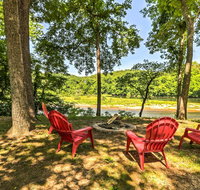 'Hogs Landing'-Cotter Fishing Cabin on White River - Hotels Find