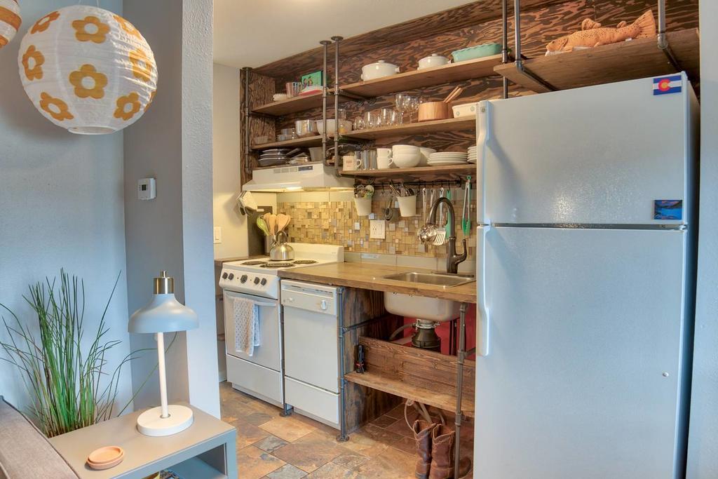 1 BDR Condo In The Heart Of Breck-Walk To Gondola! - thumb 2