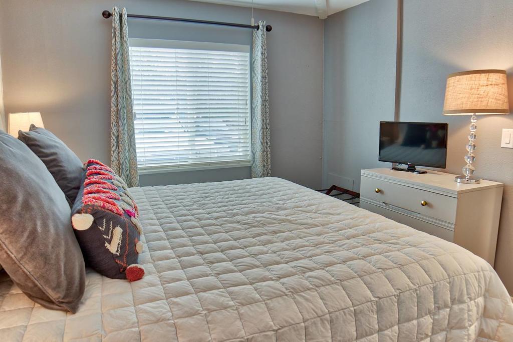 1 BDR Condo In The Heart Of Breck-Walk To Gondola! - thumb 1