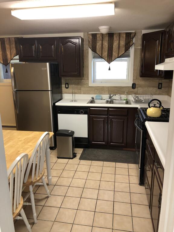 106 Birchwood Drive - thumb 1