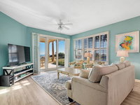 106E   Bright 3BR/3BA corner condo with Gulf view Hotels Find