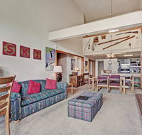 2130 Pines Condo - Hotels Find