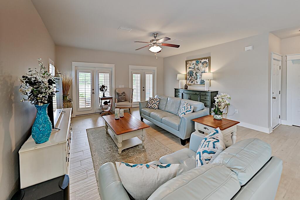 Arborgate Home - Near Pool, Beach & Marina! Home - thumb 3