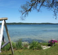 Arborvitae Point - Hotels Find
