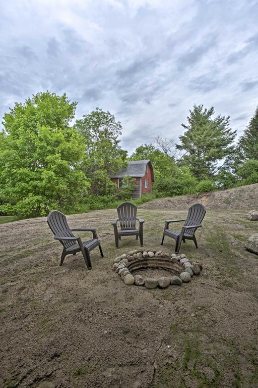 Cedar Home W/ Fire Pit & Grill  3 Mi To Lakes - thumb 3