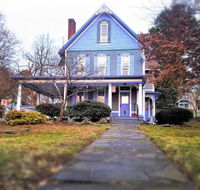 CHARMING EXECUTIVE VICTORIAN MANSION w/ FREE PARKING - near Bucknell - Hotels Find