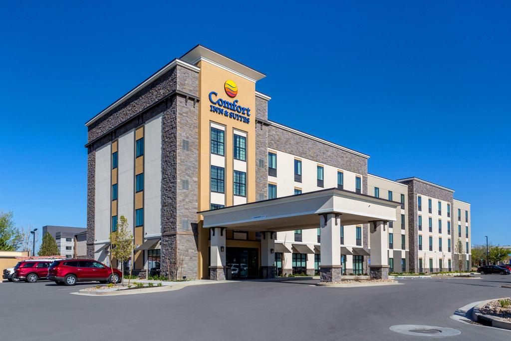 Comfort Inn & Suites Salt Lake City Airport - thumb 1