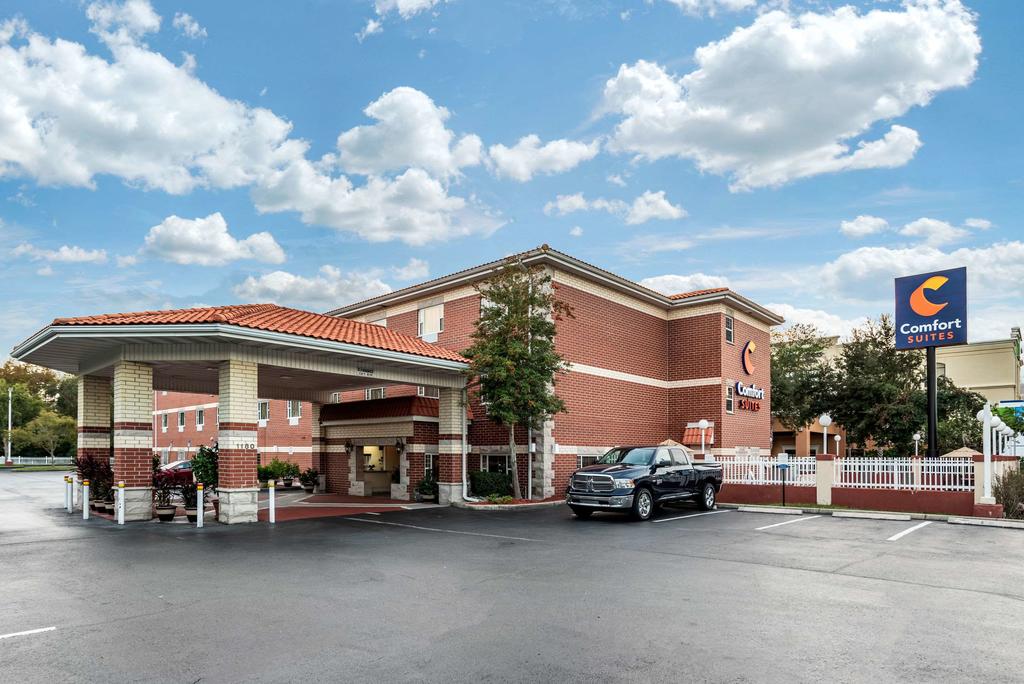 Comfort Suites Airport - thumb 0