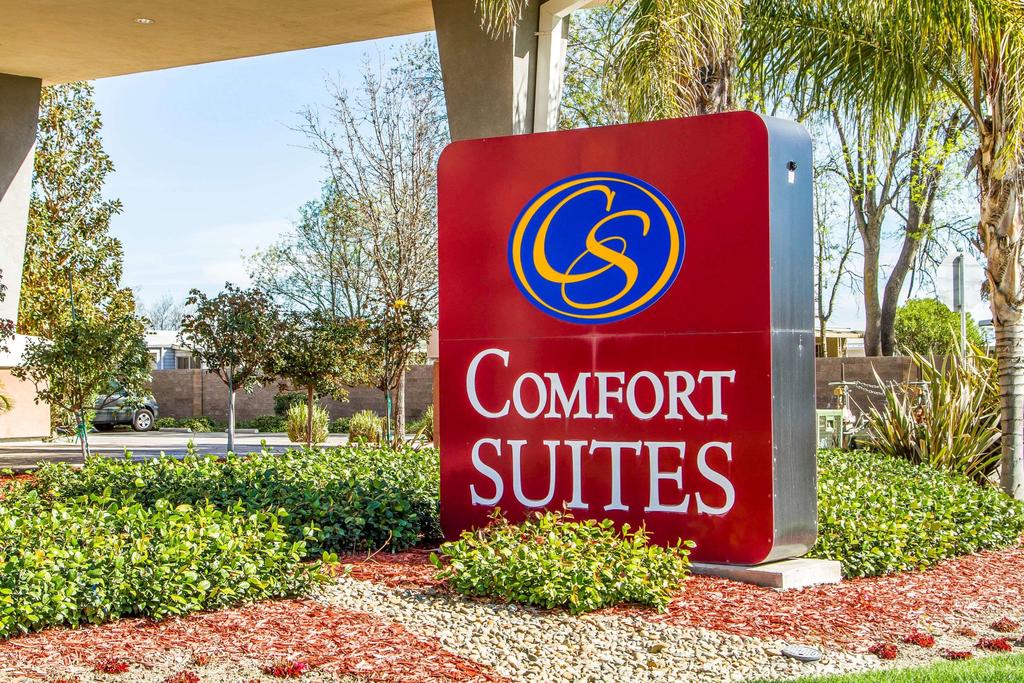 Comfort Suites Vacaville - thumb 0