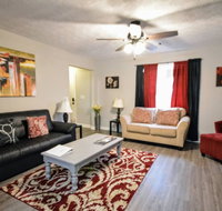 Comfy Convenient. 1 mile to I-75. Sleeps 12 mg - Hotels Find