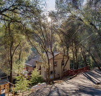 CREEK SIDE GETAWAY - Hotels Find