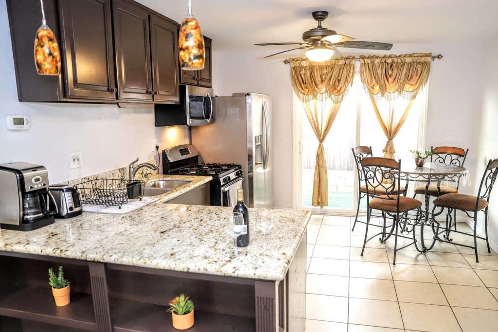 DanaPoint 2bed Home, Walk To Beach - thumb 3