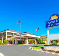 Days Inn & Suites by Wyndham Albuquerque North - Hotels Find